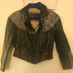 Vintage boutique black fitted short leather jacket